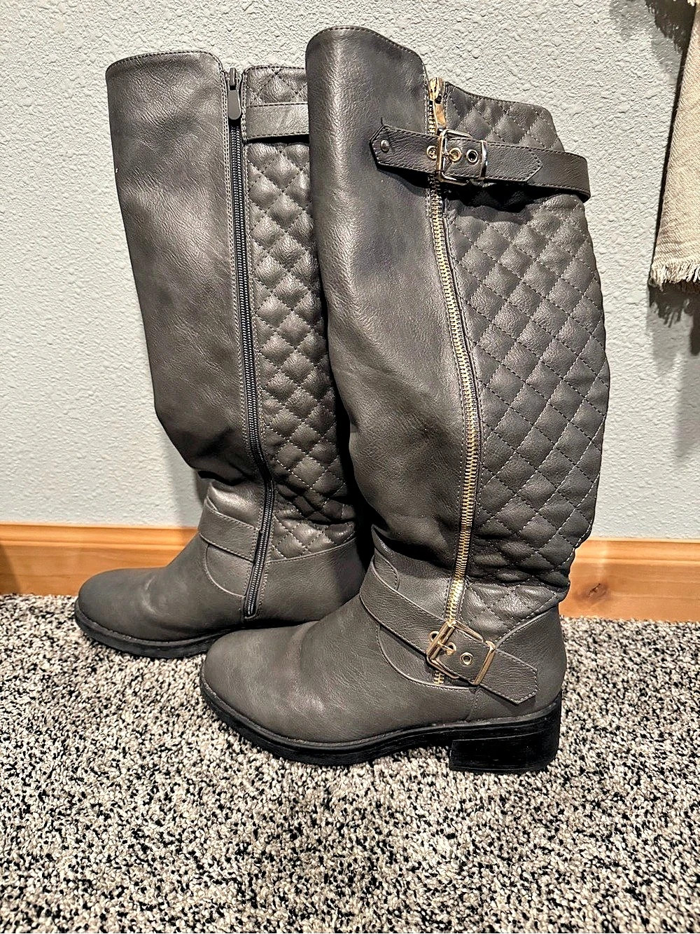 Dream Pairs Women's Quilted Buckle Riding Boots Black